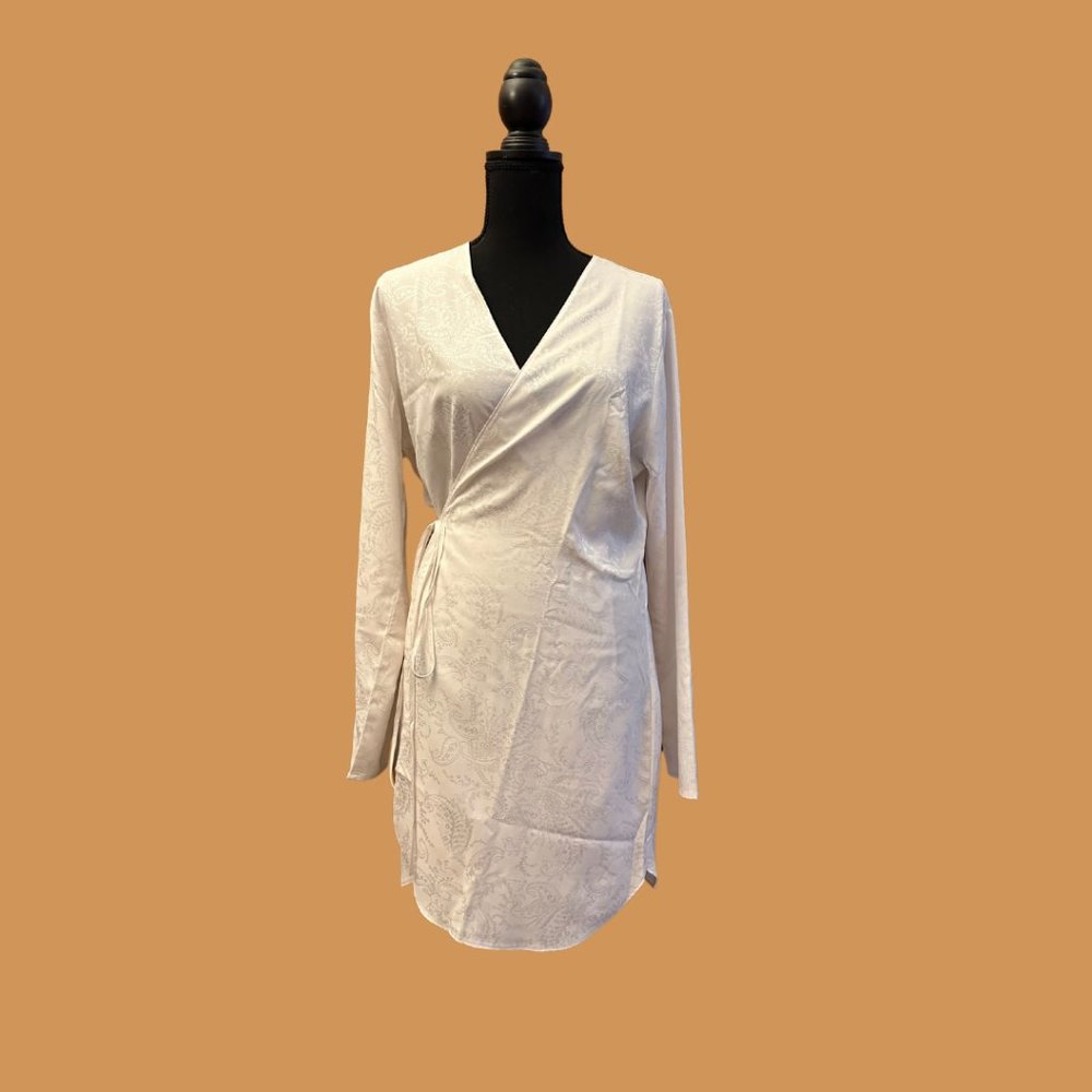 Victoria's Secret Cream White Short Kimono Robe